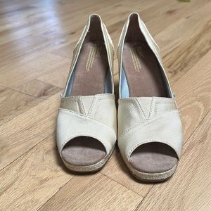 Toms wedges